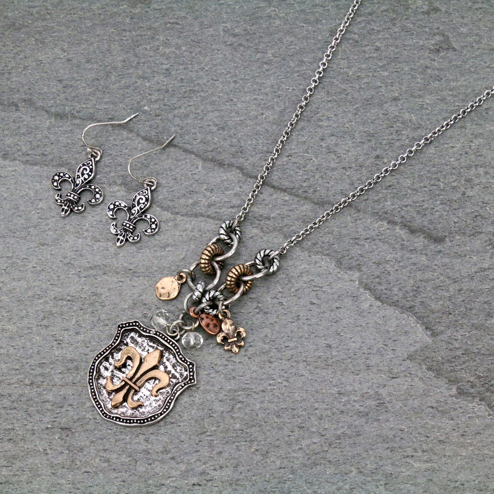 Fleur De Lis Necklace Set