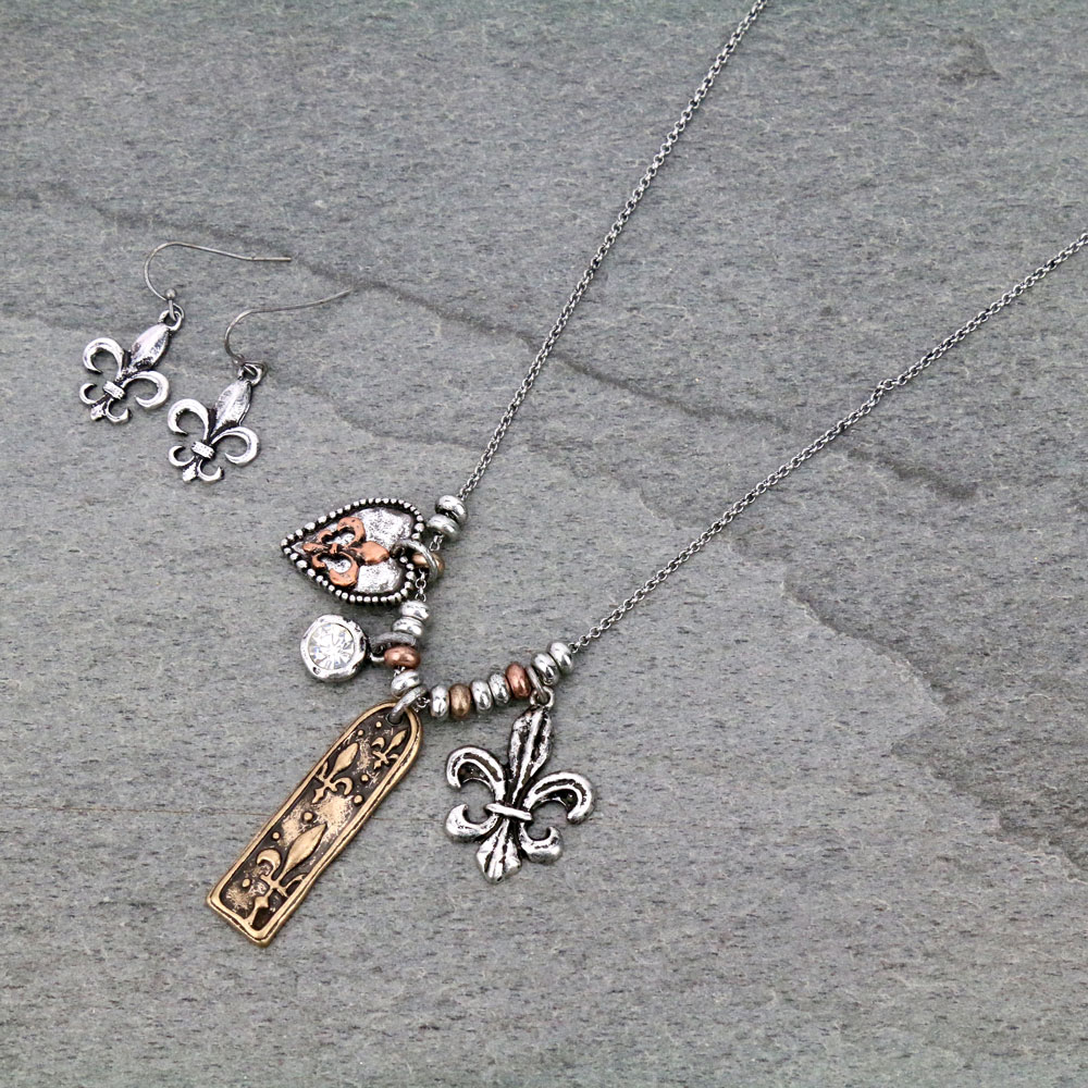 Fleur De Lis Necklace Set
