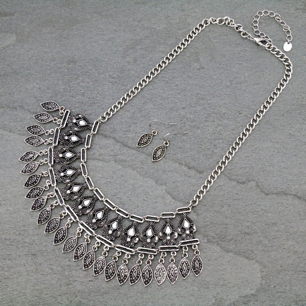 Fashion Necklace Set
