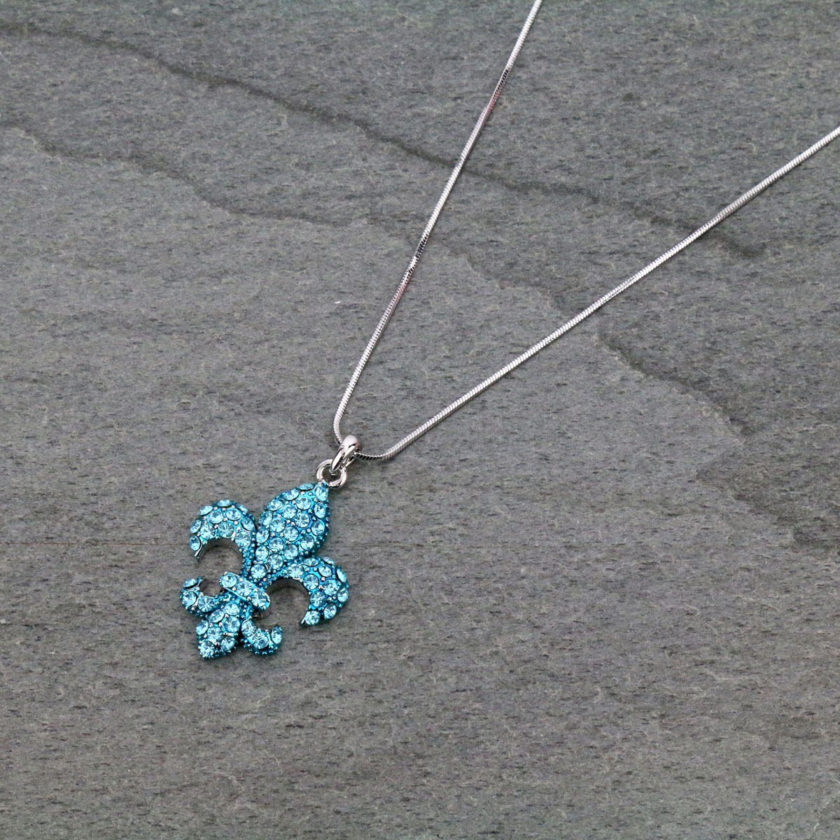 Medium Fleur De Lis Pendant Necklace