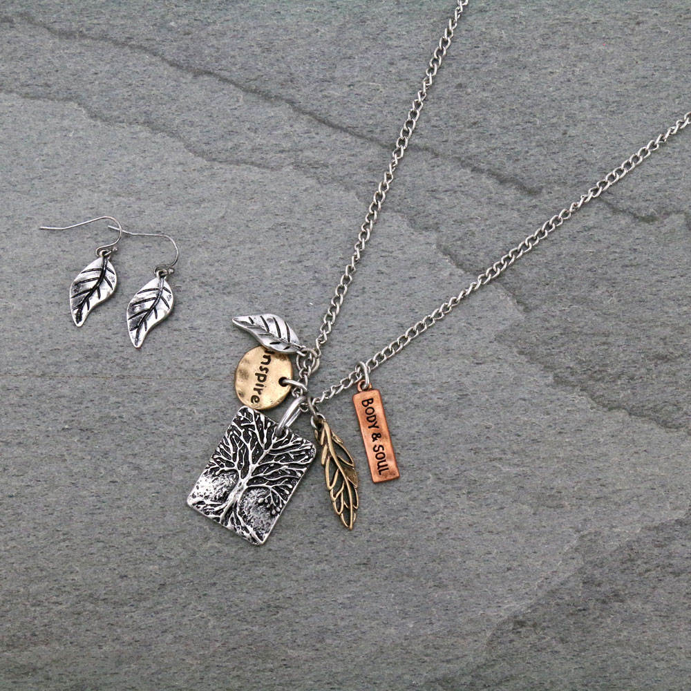 Fashion Necklace Set