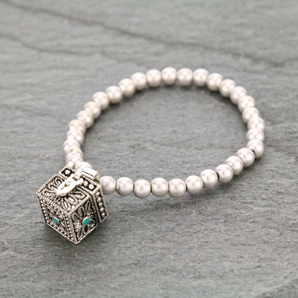 Fashion "Sister'" Bangle Bracelet