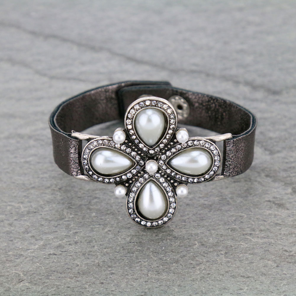 Fashion Rhinestone Button Leather Bracelet
