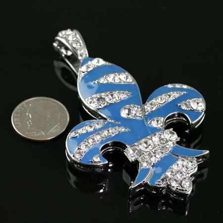 Fleur De Lis Flexible Magnetic Loop Pendant