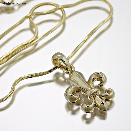 Medium Size Fleur De Lis Pendant Necklace