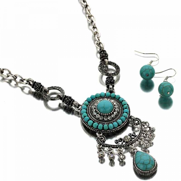 Turquoise Necklace Set