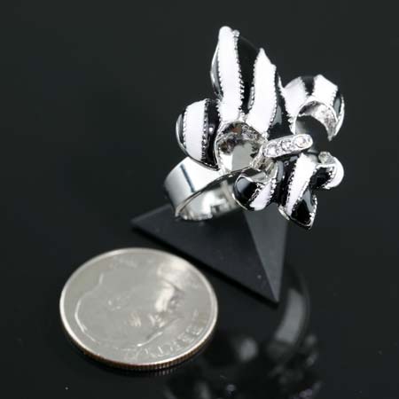 Fleur De Lis Ring