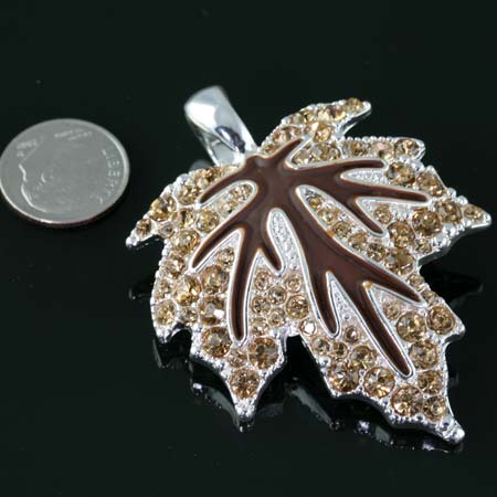 Fashion Crystal Brooch