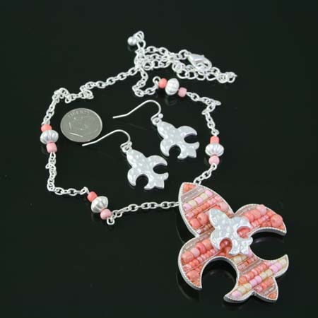 Fleur De Lis Necklace Set
