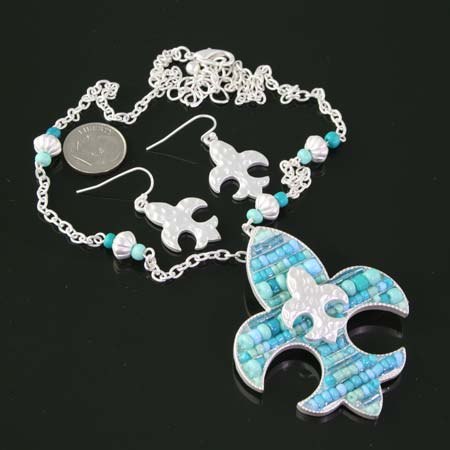 Fleur De Lis Necklace Set