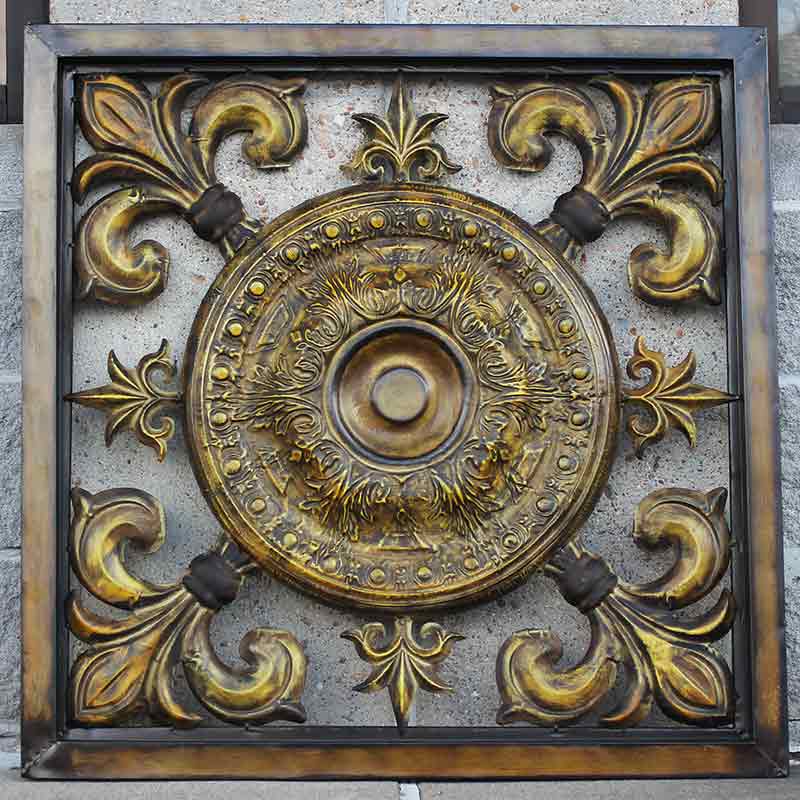 Fluer De Lis Wall Decor