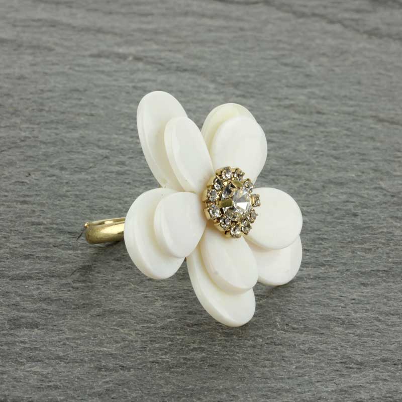 JJ Gold Mother of Pearl Semi-matt gold with Crystal Ring - Image 2