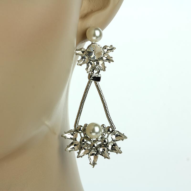 Fashion Rhinestone Post Earrings