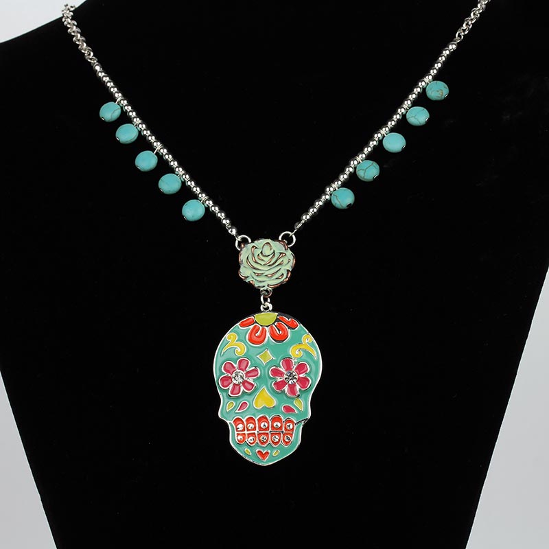 Skull Pendant Necklace Set