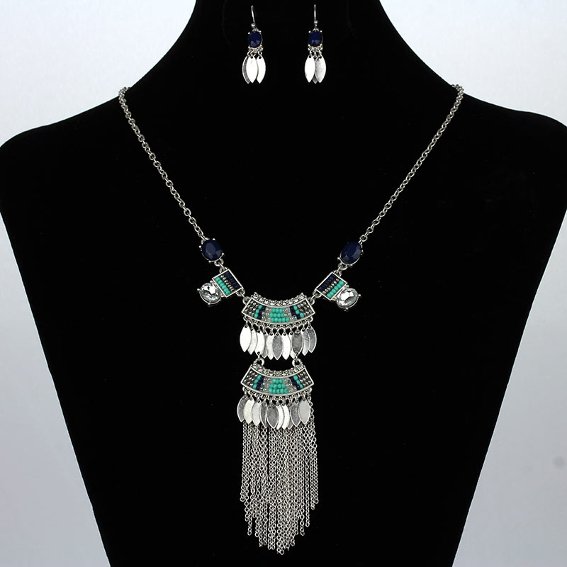 Fashion Necklace Set