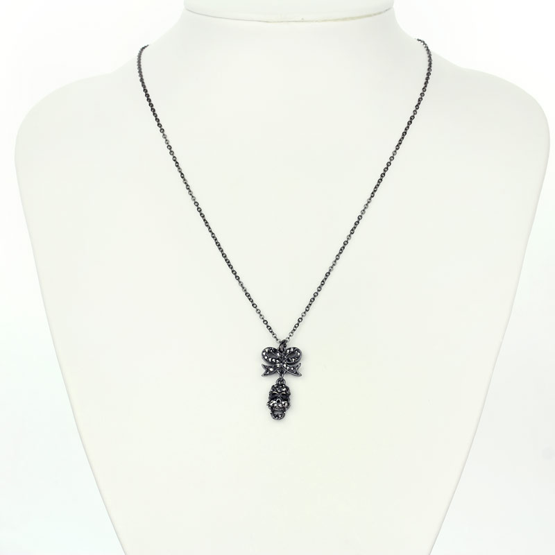 Skull Pendant Necklace