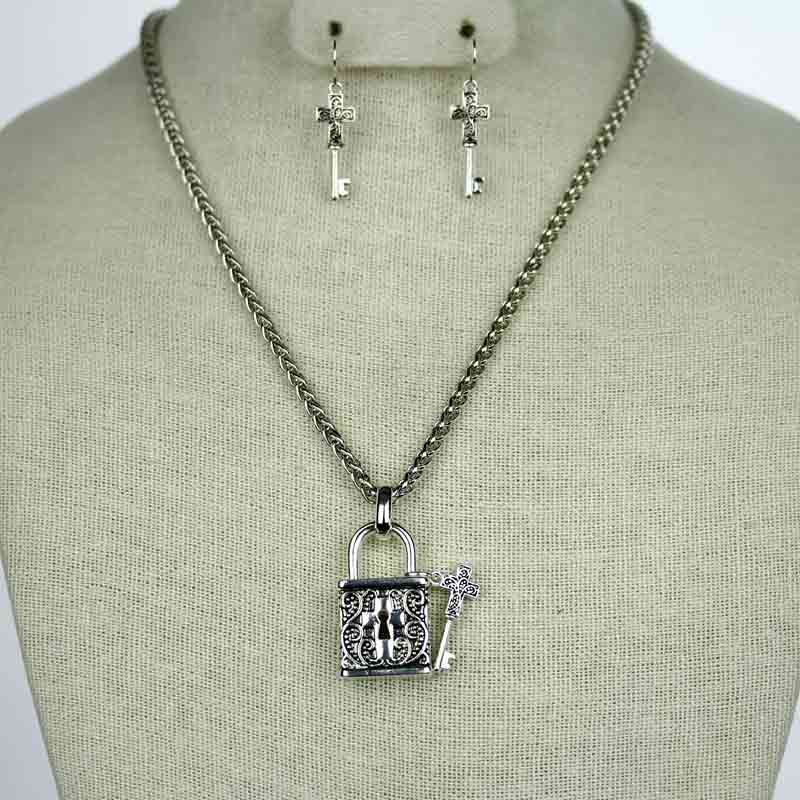 Cross Necklace Set