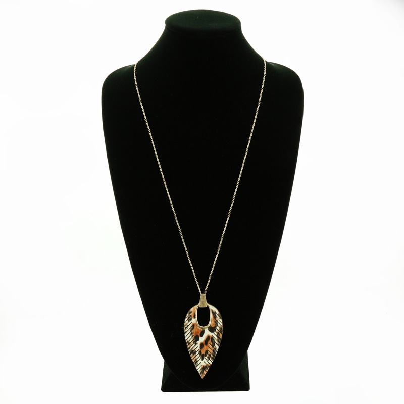 32" Leaf Shape Calf Hair Leather Pendant Necklace - Image 2