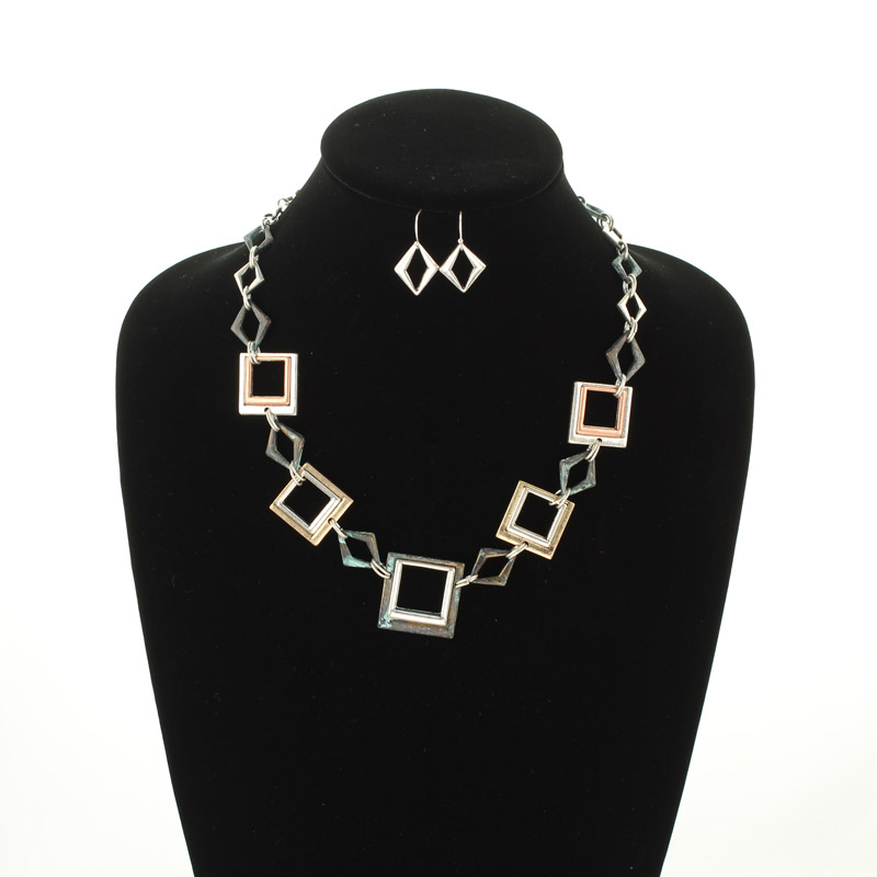 Western Style Necklace Set - Image 2