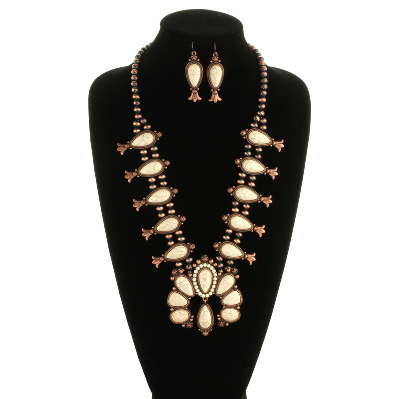 Navajo Style Pearl Squash Blossom Necklace Set - Image 2