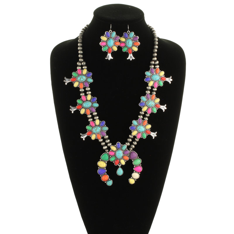 Navajo Style Pearl Squash Blossom Necklace Set - Image 2
