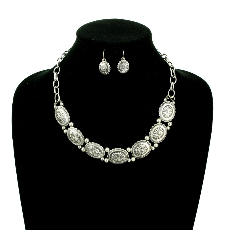 Western Conch Necklace Set - Image 2