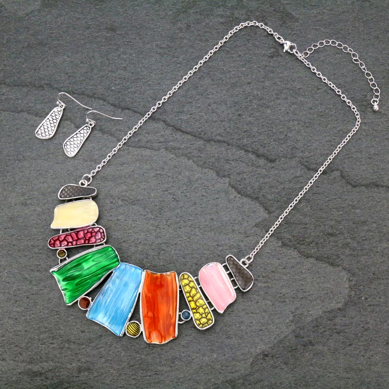 Tailored with Epoxy Necklace Set
