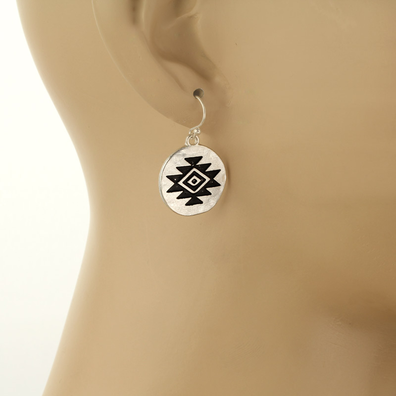 Western Design Fish Hook Earrings - Image 2