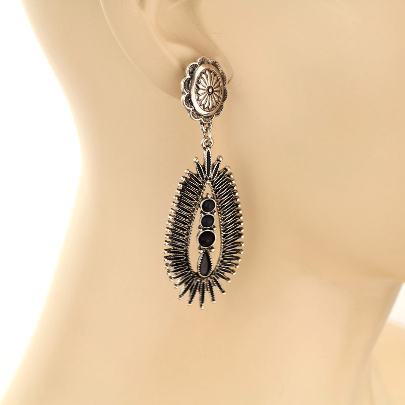 Western Concho Cluster Stud Earrings - Image 2