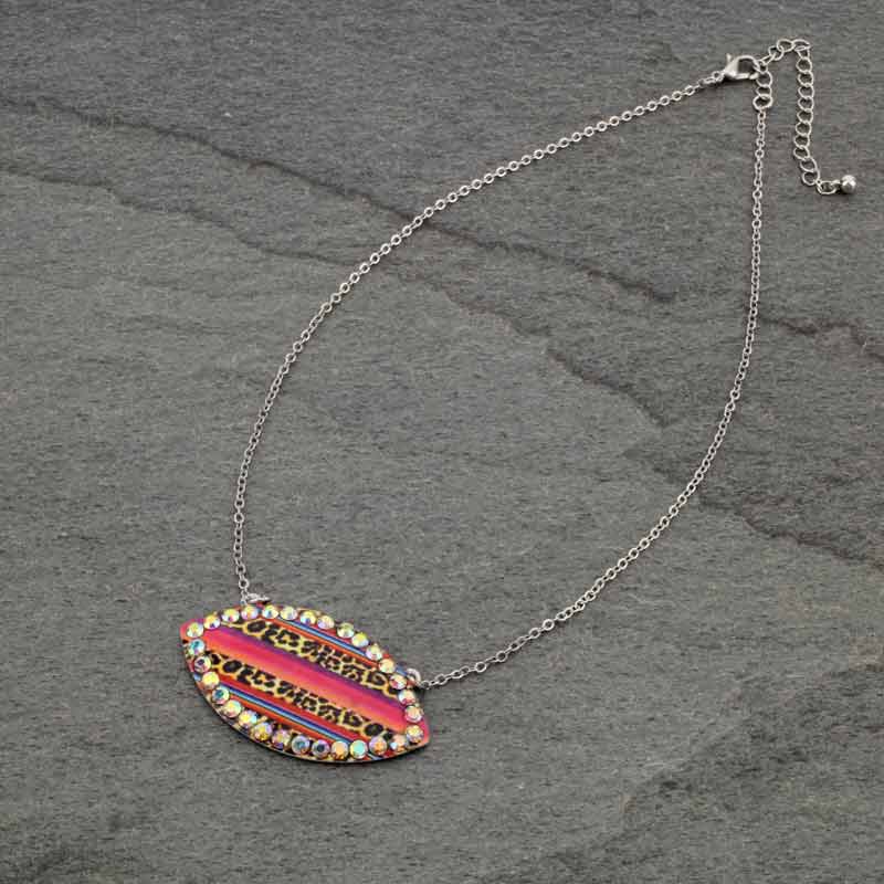Patterned Pendant Necklace