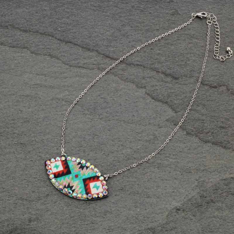 Patterned Pendant Necklace