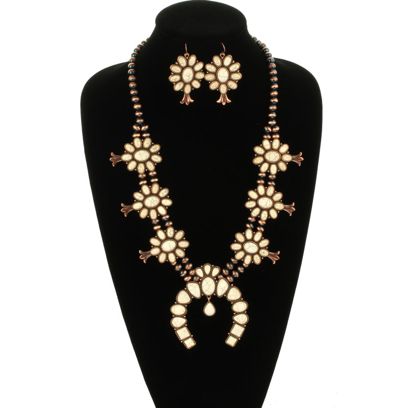 Navajo Style Pearl Squash Blossom Necklace Set - Image 2