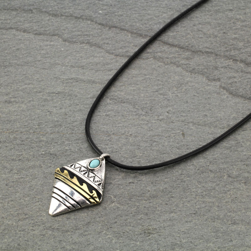 Western Style Pendant Leather Cord Necklace