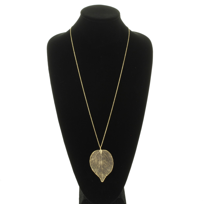 Leaf Chain Necklace - Image 2