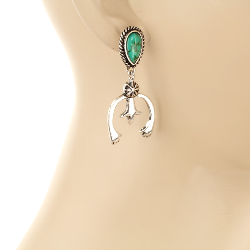 Western TQ Semi Teardrop Squash Post Earrings - Image 2