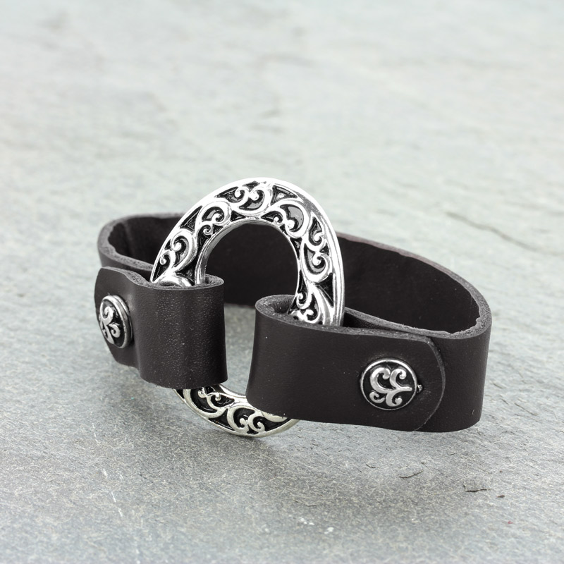 Western Tailored Look Snap On Leather Bracelet