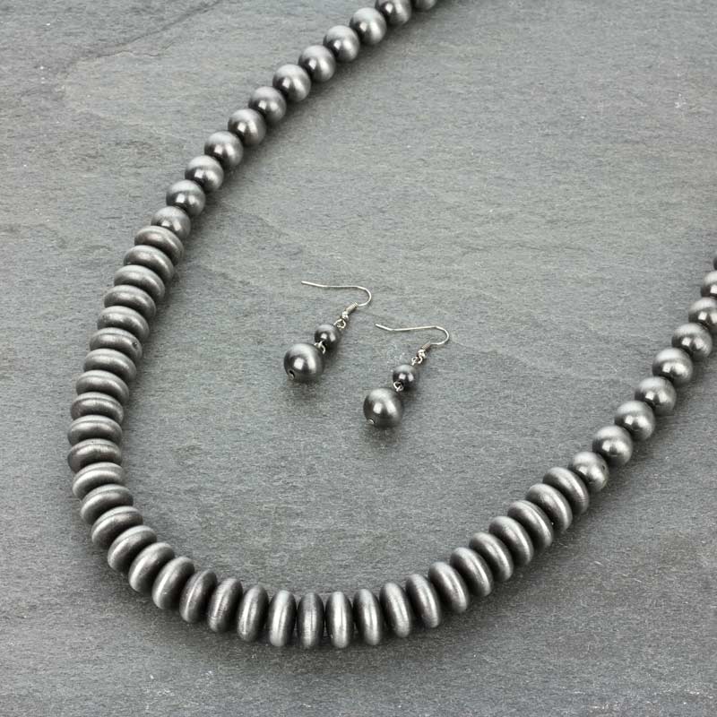 48" Navajo Style Pearl Necklace Set