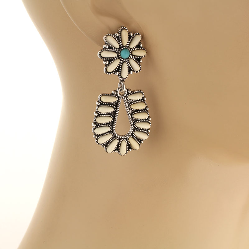 Western Style Stone Post Earrings - Image 2