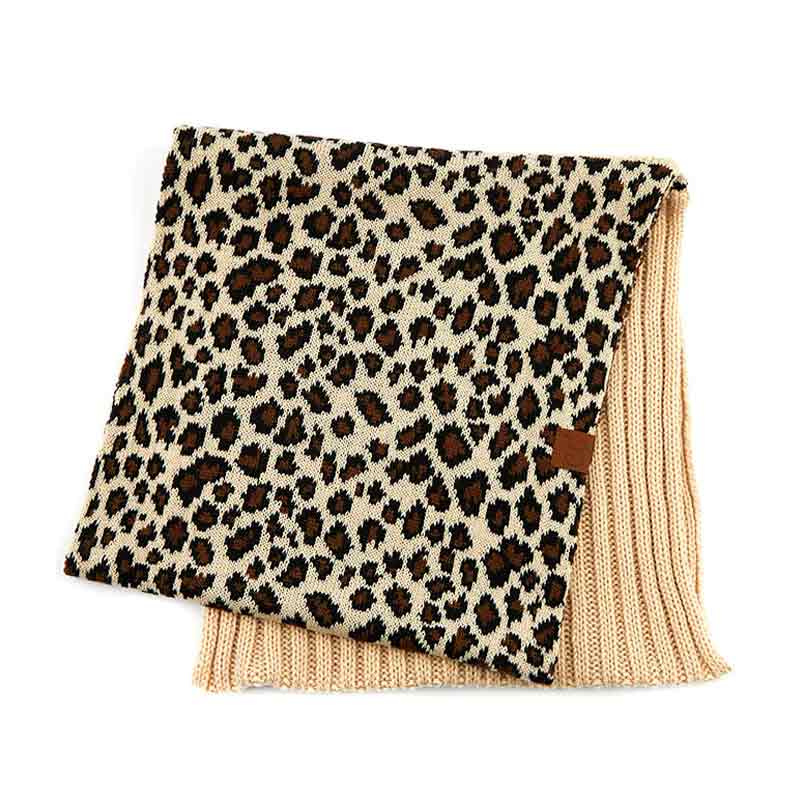 CC Ribbed Knit Infinity Scarf with Leopard Pattern - Image 5