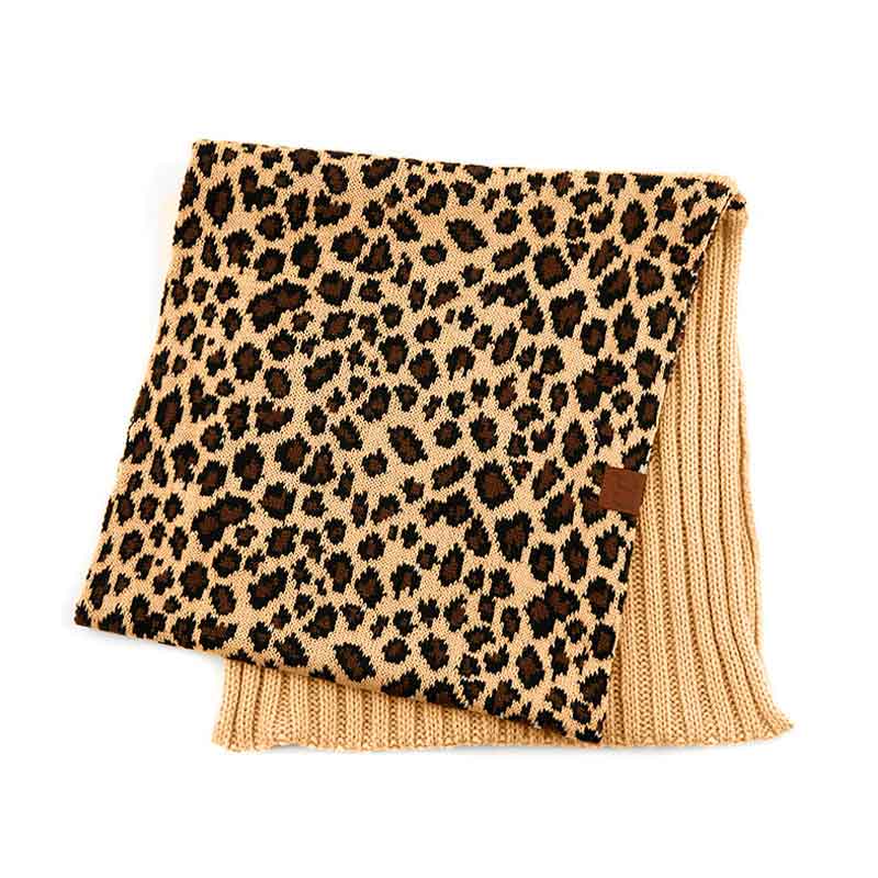 CC Ribbed Knit Infinity Scarf with Leopard Pattern - Image 5