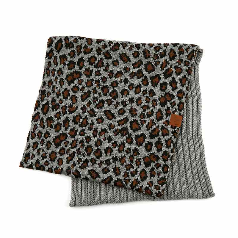 CC Ribbed Knit Infinity Scarf with Leopard Pattern - Image 5