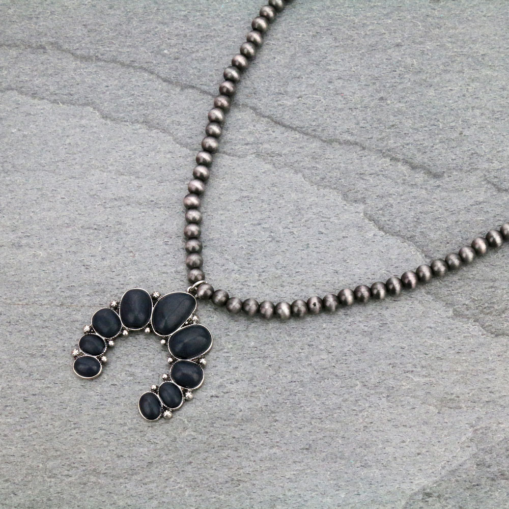 Blossom Shape Pendant with Navajo Necklace-MNE-0024/BLK