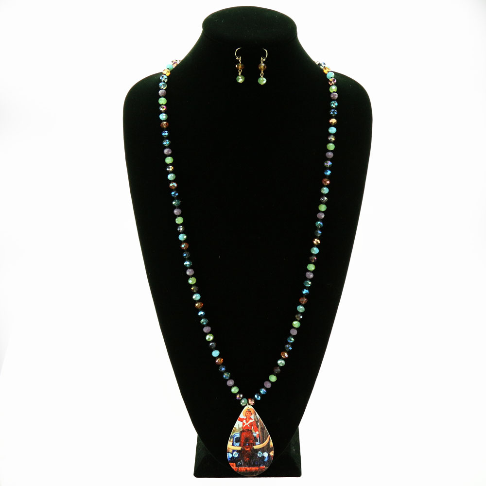 Western Wooden Portrait Glass Bead Necklace Set - Image 2