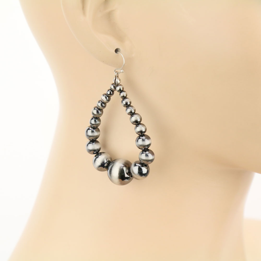Navajo Style Pearl Dangle Earrings - Image 2