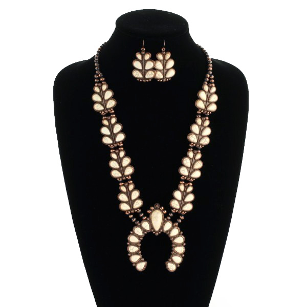 Navajo Style Pearl Squash Blossom Necklace Set - Image 2
