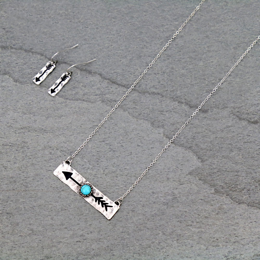 ARROW TQ BAR Necklace Set