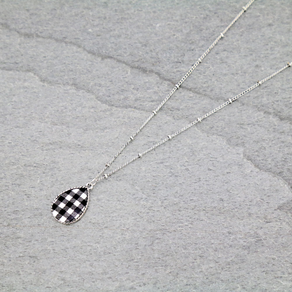 Plaid Pattern Teardrop Necklace