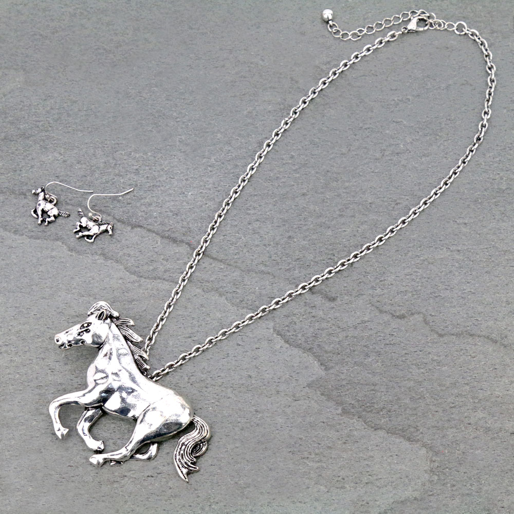 Horse Necklace Set