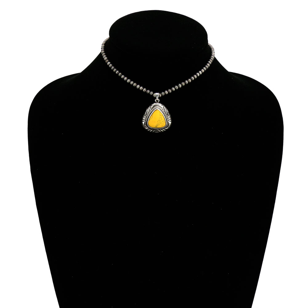 4mm Navajo Style Pearl with Pendant Choker - Image 2
