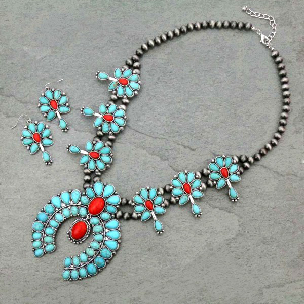 Navajo Style Pearl Squash Blossom Necklace Set